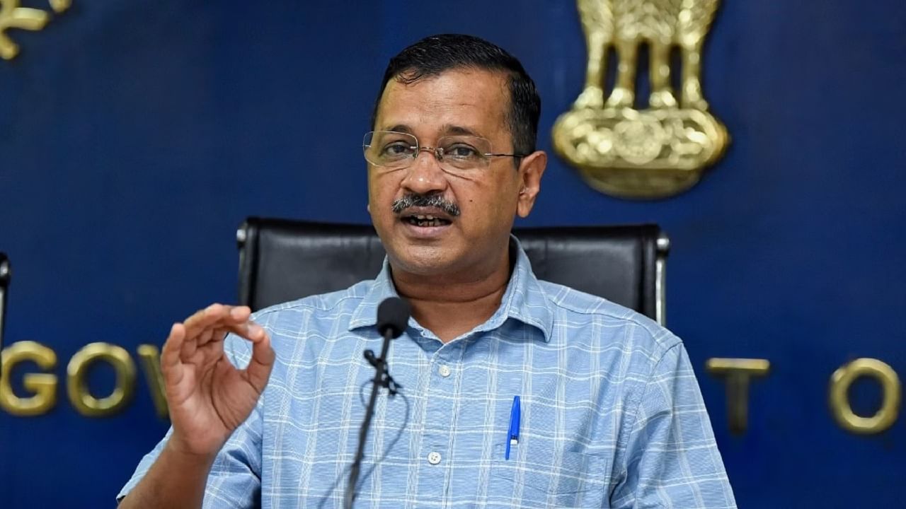 कैदेत असताना आदेश देणे केजरीवाल यांना पडणार भारी ?, आता ED करणार ही कारवाई कैदेत असताना आदेश देणे केजरीवाल यांना पडणार भारी ?, आता ED करणार ही कारवाई