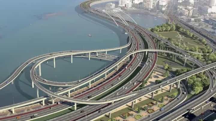 मुख्यमंत्र्यांच्या हस्ते लोकार्पण झालेला मुंबईतील बहुचर्चित कोस्टल रोड नेमका आहे तरी कसा? मुख्यमंत्र्यांच्या हस्ते लोकार्पण झालेला मुंबईतील बहुचर्चित कोस्टल रोड नेमका आहे तरी कसा?