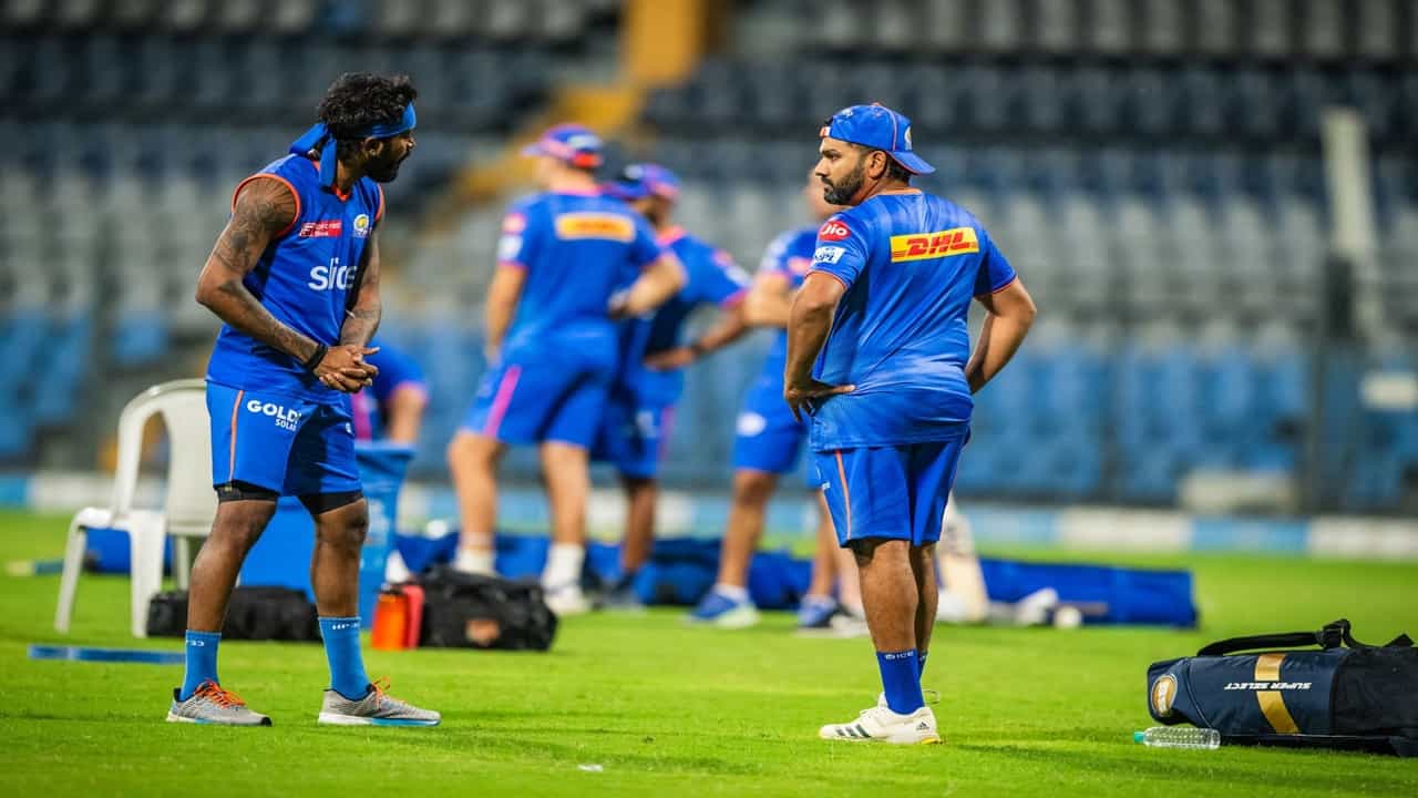 GT vs MI : कॅप्टन हार्दिकसमोर रोहितमुळे पहिल्याच सामन्यात मोठं आव्हान