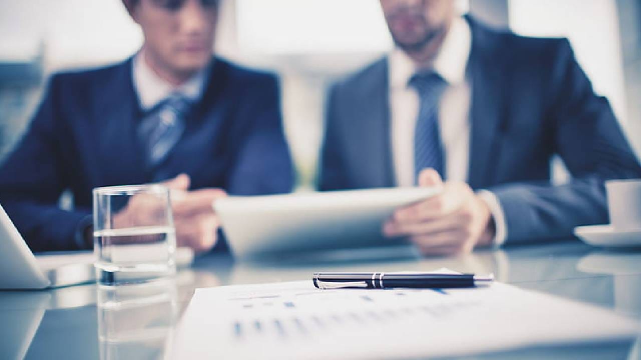 या भरती प्रक्रियेसाठी अर्ज करण्याची शेवटची तारीख ही 6 मार्च 2024 आहे. इच्छुकांना त्यापूर्वीच या भरती प्रक्रियेसाठी अर्ज ही करावी लागणार आहेत. 