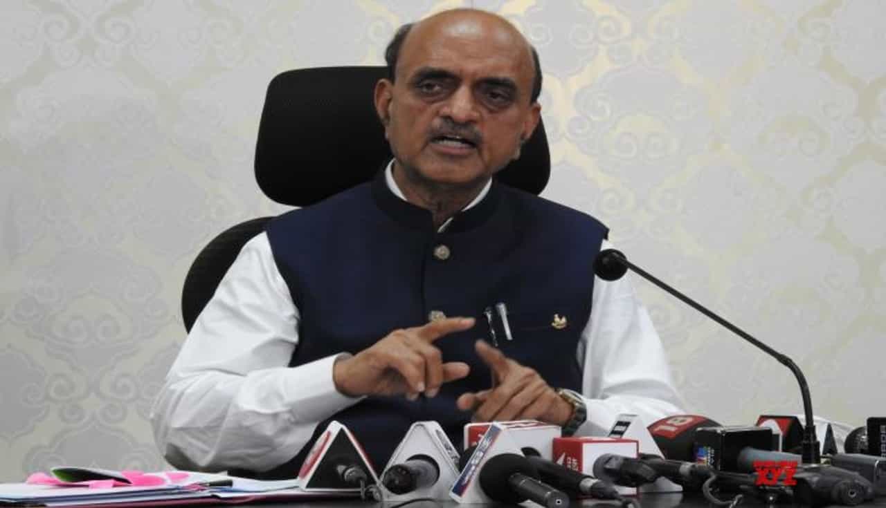 ओवेसी आणि इम्तियाझ यांनी चष्म्याचे नंबर बदलावे, केंद्रीय मंत्री भागवत कराड यांची टीका