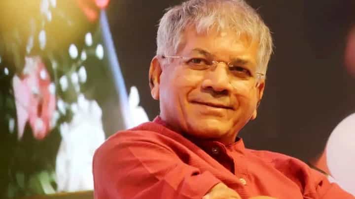 'वंचित'ची लोकसभेची तिसरी यादी जाहीर, वसंत मोरेंना पुण्यातून तिकीट, आणखी कोणाची नावं? 'वंचित'ची लोकसभेची तिसरी यादी जाहीर, वसंत मोरेंना पुण्यातून तिकीट, आणखी कोणाची नावं?