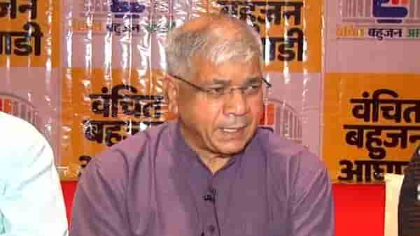 Prakash Ambedkar: राज्यात नवीन आघाडी, प्रकाश आंबडेकर यांच्या वंचितसोबत मनोज जरांगे पाटील