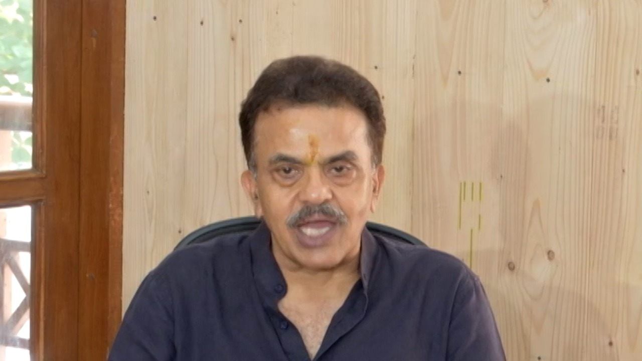 संजय निरुपम बीजेपीत जाणार?, नाराज निरुपम म्हणाले, माझ्यासमोर सर्व पर्याय... संजय निरुपम बीजेपीत जाणार?, नाराज निरुपम म्हणाले, माझ्यासमोर सर्व पर्याय...