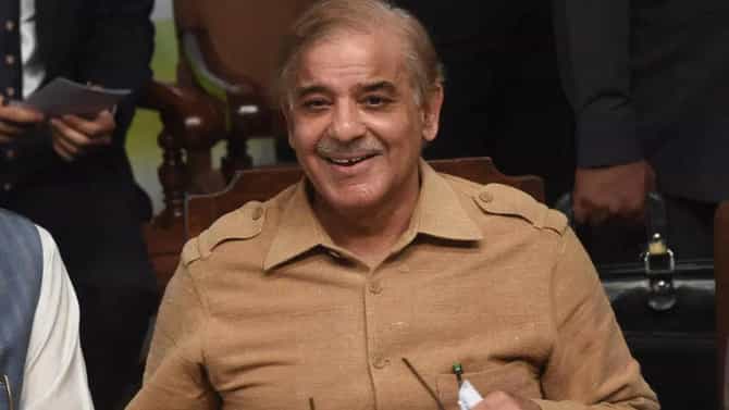 पाकिस्तानचे नवे पंतप्रधान म्हणून शाहबाज शरीफ यांची निवड, दुसऱ्यांदा पदभार सांभाळणार