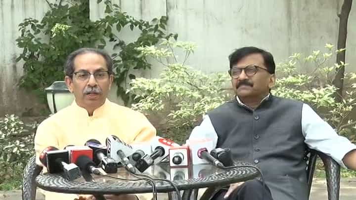 निवडणूक रोख्यातून भाजपाचे बिंग फुटल्याने केजरीवाल यांना अटक, उद्धव ठाकरे यांचा आरोप निवडणूक रोख्यातून भाजपाचे बिंग फुटल्याने केजरीवाल यांना अटक, उद्धव ठाकरे यांचा आरोप