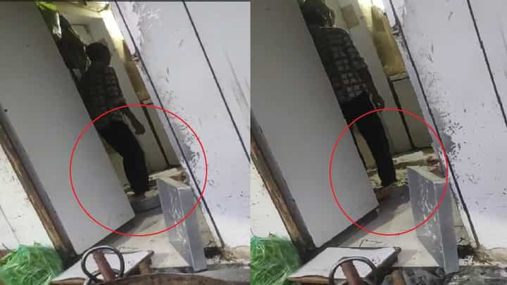 अत्यंत किळसवाणा प्रकार... हा व्हिडीओ पाहिल्यानंतर तुम्ही समोसा खाणंच सोडून द्याल अत्यंत किळसवाणा प्रकार... हा व्हिडीओ पाहिल्यानंतर तुम्ही समोसा खाणंच सोडून द्याल