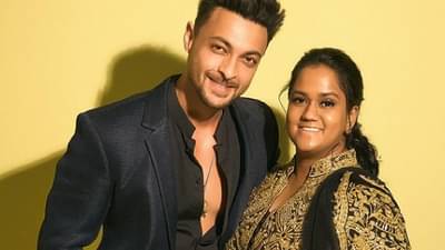 पैसे, बॉलिवूडमध्ये एण्ट्री मिळवण्यासाठी केलं सलमानच्या बहिणीशी लग्न? आयुषने सोडलं मौन