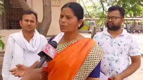 मी लोकसभा निवडणूक जिंकले, तर प्रत्येक गावात बिअर बार, महाराष्ट्रातील महिला उमेदवाराच विचित्र आश्वसन
