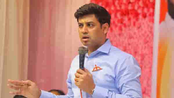 ...म्हणून श्रीकांत शिंदे यांनी मंत्रिपद नाकारलं?; शपथविधीनंतर तर्कांना उधाण