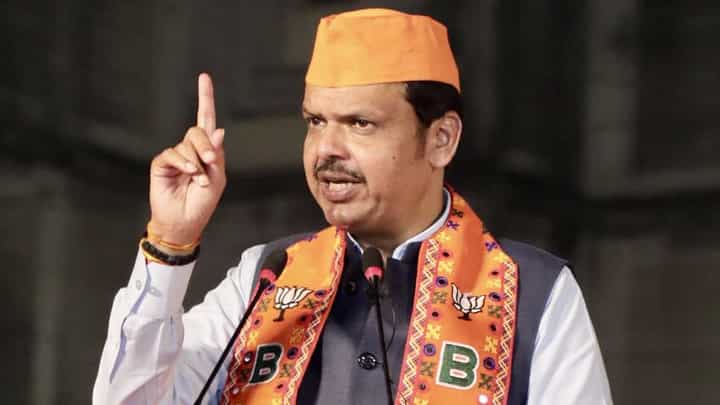 ‘राहुल गांधींची 26 पक्षांची खिचडी अन् खिचडीचे लोकं त्यांना नेता मानत नाहीत’, फडणवीसांचा हल्लाबोल ‘राहुल गांधींची 26 पक्षांची खिचडी अन् खिचडीचे लोकं त्यांना नेता मानत नाहीत’, फडणवीसांचा हल्लाबोल