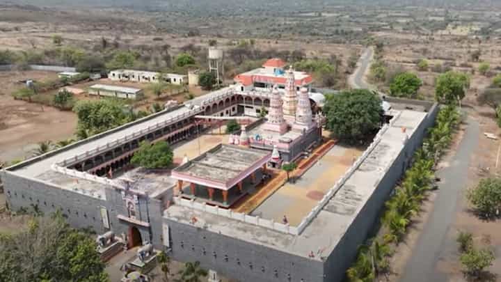 मनोज जरांगे पाटलांची जगातील सर्वात मोठी सभा, गिनीज बुकमध्ये होणार नोंद मनोज जरांगे पाटलांची जगातील सर्वात मोठी सभा, गिनीज बुकमध्ये होणार नोंद