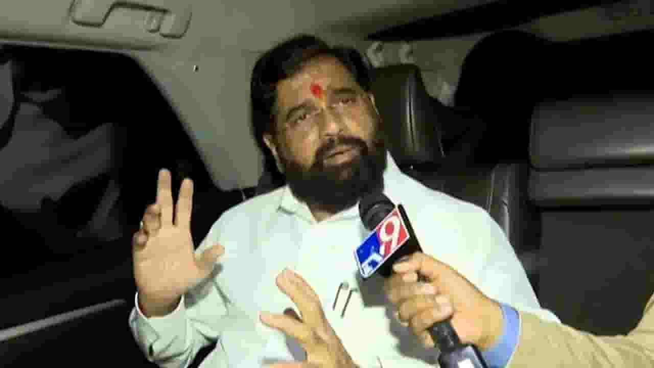 कुणाची तरी 200 एकर जमीन लखनऊमध्ये जप्त, लवकरच बोलणार; शिंदेंचा रोख कुणावर?