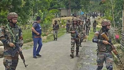 Manipur Violence : मणिपूरमध्ये कुकी बंडखोरांचा मोठा हल्ला, भारताचे 2 जवान शहीद