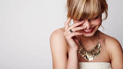 Gold Silver Rate Today 24 April 2024 : खरेदीला चला बिगी बिगी; सोने-चांदी तोंडावर आपटले, असा झाला फायदा