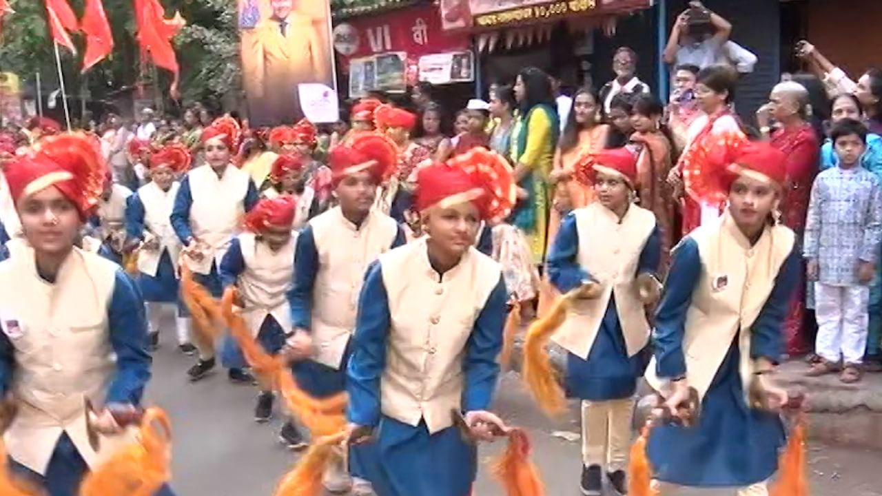 लोकसभा निवडणुकीच्या पार्श्वभूमीवर राजकीय उमेदवार देखील या स्वागत यात्रेत सहभागी होत आपला प्रचार देखील या ठिकाणी करताना दिसले. यंदा नववर्षाचे स्वागत अधिक उत्साहात करण्यात आले.