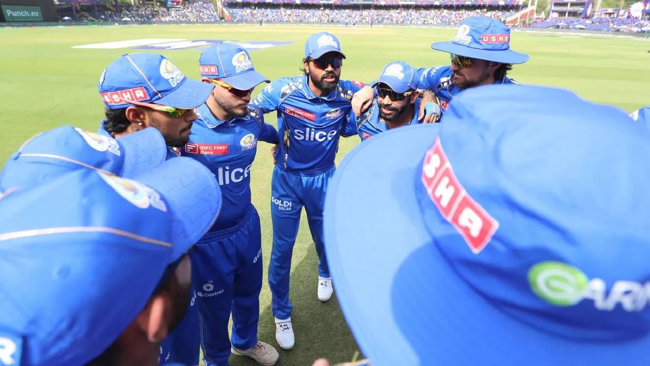 टी20 वर्ल्डकपसाठी संजू सॅमसन की ऋषभ पंत! मुंबई इंडियन्सच्या तीन खेळाडूंचं स्थान फिक्स टी20 वर्ल्डकपसाठी संजू सॅमसन की ऋषभ पंत! मुंबई इंडियन्सच्या तीन खेळाडूंचं स्थान फिक्स