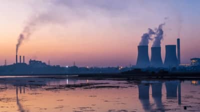 मेगा भरतीला सुरूवात, सरकारी नोकरी करण्याची मोठी संधी, तब्बल इतकी पदे जाणार भरली, लगेचच करा अर्ज