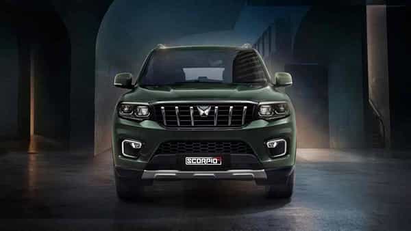 Scorpio-N च्या 7-सीटर Z8 आणि Z8L डीजल 4x4 वेरिएंट्सचे मॅनुअल आणि ऑटोमेटिक दोन्ही मॉडलवर डिस्काऊंट ऑफर लागू आहे. दोन्ही वेरिएंटच्या 6 आणि 7-सीटर 4x2 ऑटोमेटिक, डीजल/ पेट्रोल मॉडल्स वर डिस्काऊंट ऑफर आहे.