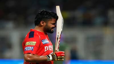 KKR vs PBKS :  प्रभसिमरन सिंहचं वादळी अर्धशतक, केकेआरला चोख प्रत्युत्तर, पण एक चूक नडली