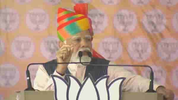 वर्ध्यात पंतप्रधान मोदींचं मराठीतून भाषण अन् सभास्थळी म्हटला विठुरायाचा अभंग