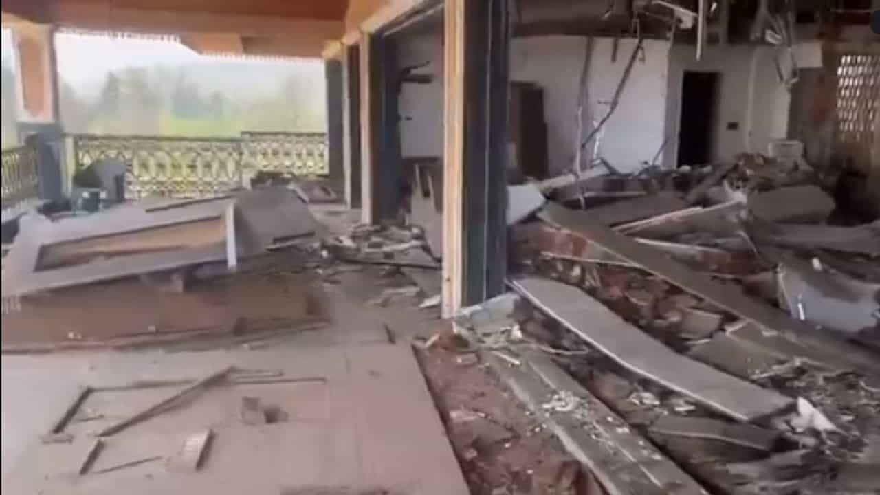 अनिल परब यांच्या दापोलीतील साई रिसॉर्टवर हातोडा, तोडकाम सुरू