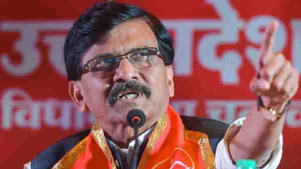 देवेंद्र फडणवीस हे राज ठाकरेंबद्दल काय म्हणाले होते?; संजय राऊत यांचा गौप्यस्फोट काय?