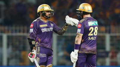 KKR vs PBKS : सुनील नरेन-फिलीप सॉल्टचा तडाखा, पंजाबसमोर 262 धावांचा डोंगर