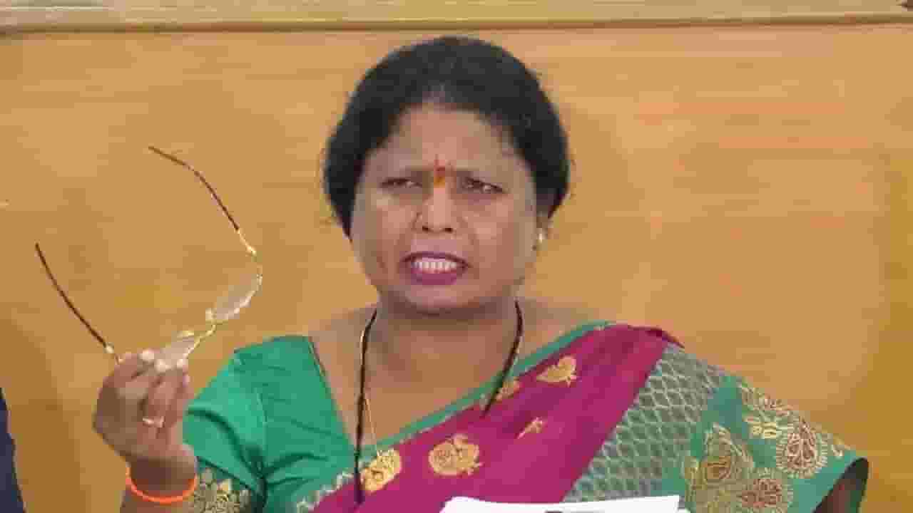 Sushma Andhare : विदर्भातले दोन मोठे नेते विधानसभेत आमच्यासोबत..., सुषमा अंधारेंचा मोठा दावा