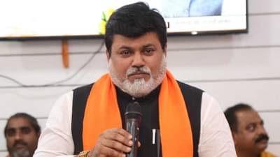 ठाकरेंचा काँग्रेस-राष्ट्रवादीसोबत जाण्याचा निर्णय फार...; शिंदेंच्या शिलेदाराने मनातील सल बोलून दाखवली