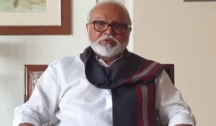 पण मी कुणाच्या बापाला घाबरत नाही, शेंडगेंच्या गाडीवरील शाईफेक प्रकरणानंतर भुजबळांची प्रतिक्रिया पण मी कुणाच्या बापाला घाबरत नाही, शेंडगेंच्या गाडीवरील शाईफेक प्रकरणानंतर भुजबळांची प्रतिक्रिया