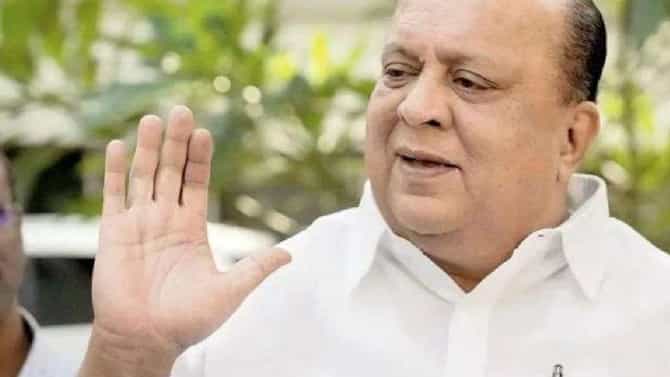 हेलिकॉप्टरने माणसं आणू, पण मतदान... हसन मुश्रीफ यांचं अजब विधान; राजकीय वर्तुळातून टोलेबाजी