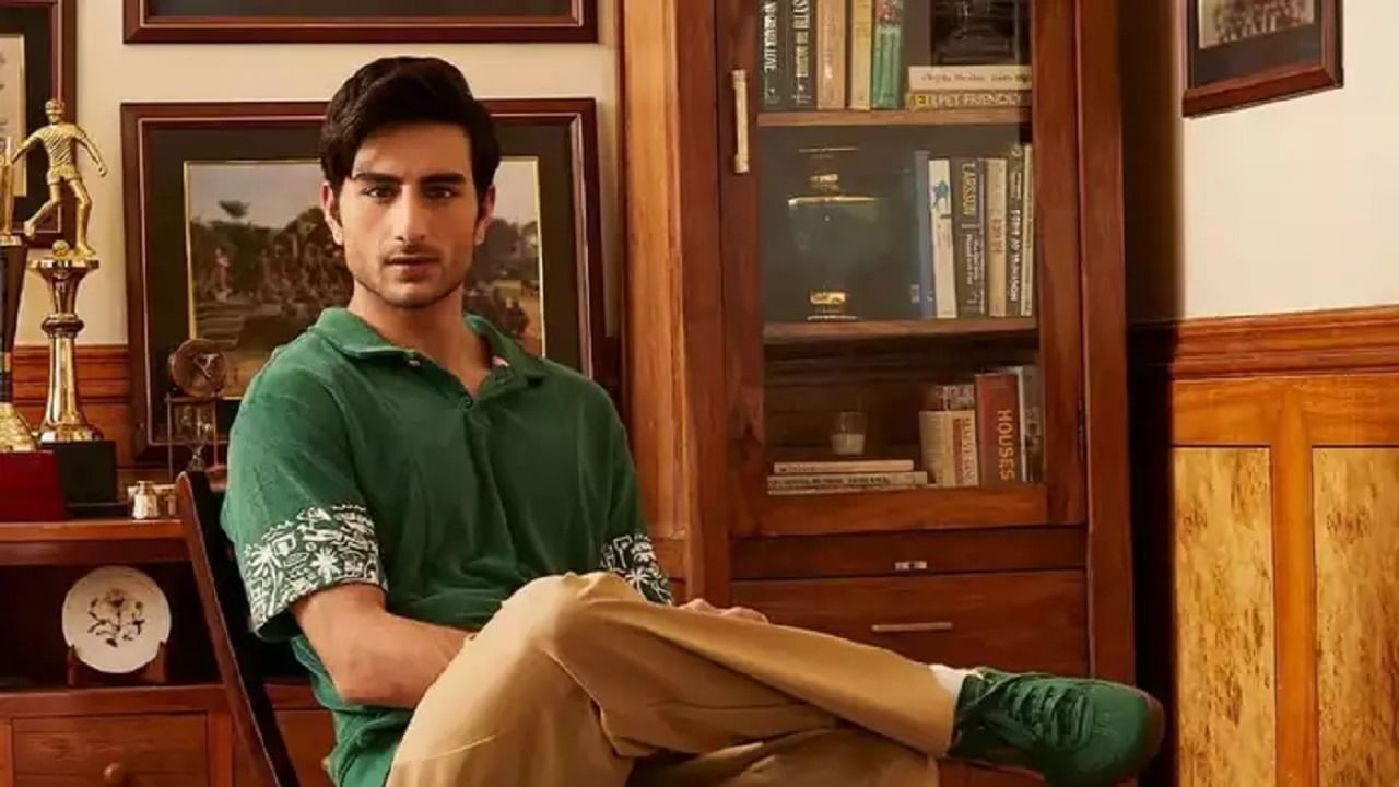 सैफ अली खान याच्या मुलाची नवीन सुरुवात, 'तो' फोटो आणि सर्वत्र इब्राहिमची चर्चा सैफ अली खान याच्या मुलाची नवीन सुरुवात, 'तो' फोटो आणि सर्वत्र इब्राहिमची चर्चा