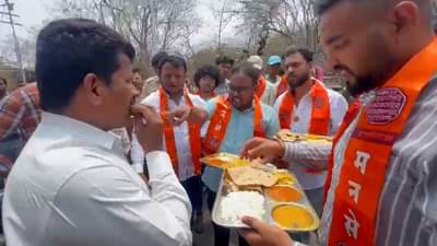 पुणे विद्यापीठात मनसे आक्रमक, निकृष्ट जेवण अधिकाऱ्यांना घातले खाऊ, थेट दिला इशारा...