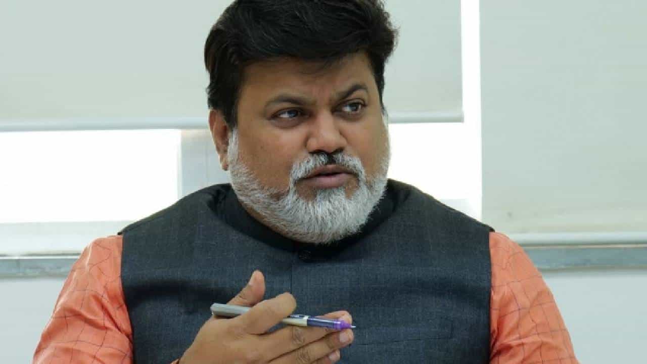 ठाकरेंच्या 13 आमदारांपैकी किती आमदार अन् खासदार संपर्कात? उदय सामंतांनी थेट आकडाच सांगितला