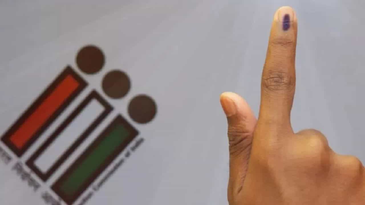 लोकसभा निवडणुकीच्या रणधुमाळीत जाहीर झालेली 'ही' निवडणूक पुढे ढकलली