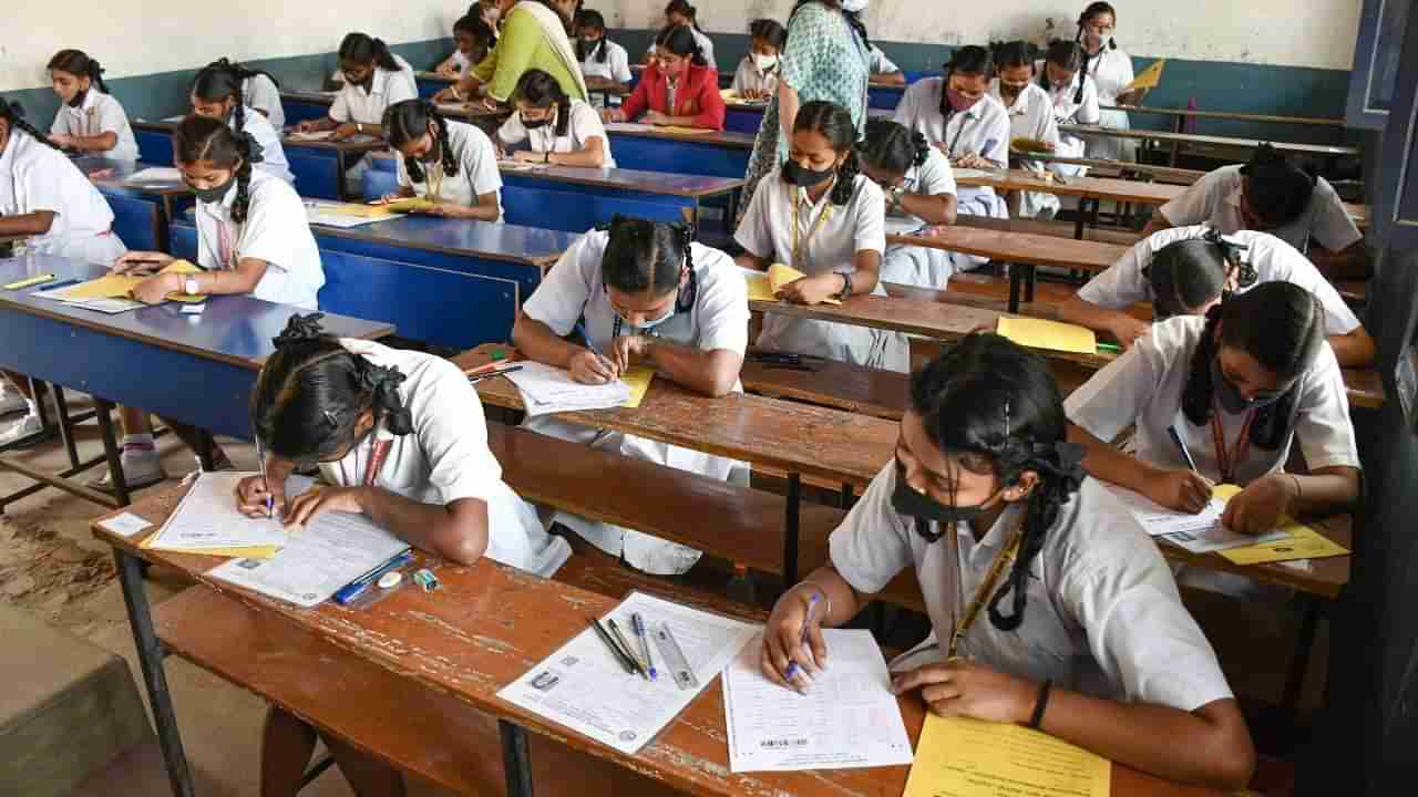 Maharashtra Board 10th Result 2024 : अखेर प्रतिक्षा संपली, आज लागणार दहावीचा निकाल, या पद्धतीने पाहा तुमचा निकाल