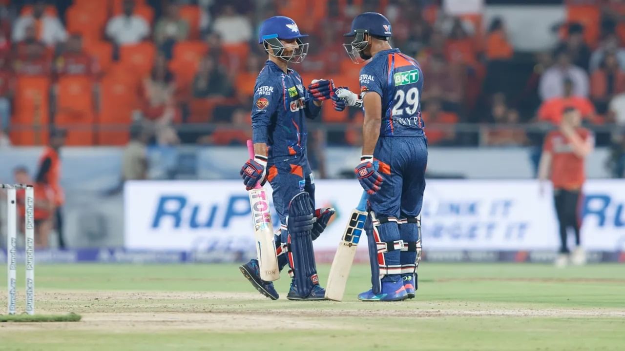 SRH vs LSG : आयुष बदोनी-निकोलस पूरनची शानदार बॅटिंग, हैदराबादसमोर 166 धावांचं आव्हान SRH vs LSG : आयुष बदोनी-निकोलस पूरनची शानदार बॅटिंग, हैदराबादसमोर 166 धावांचं आव्हान