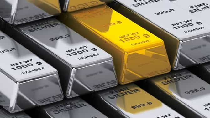 Gold Silver Rate Today 15 May 2024 : सोने उतरले तर चांदीने मारली मुसंडी, काय आहेत मौल्यवान धातूच्या आता किंमती
