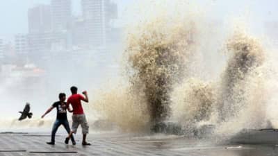 मुंबईकरांसाठी सावधानीचा इशारा, यंदा मॉन्सूनमध्ये 22 वेळा हाईटाइड, कधी अन् किती धोकादायक...