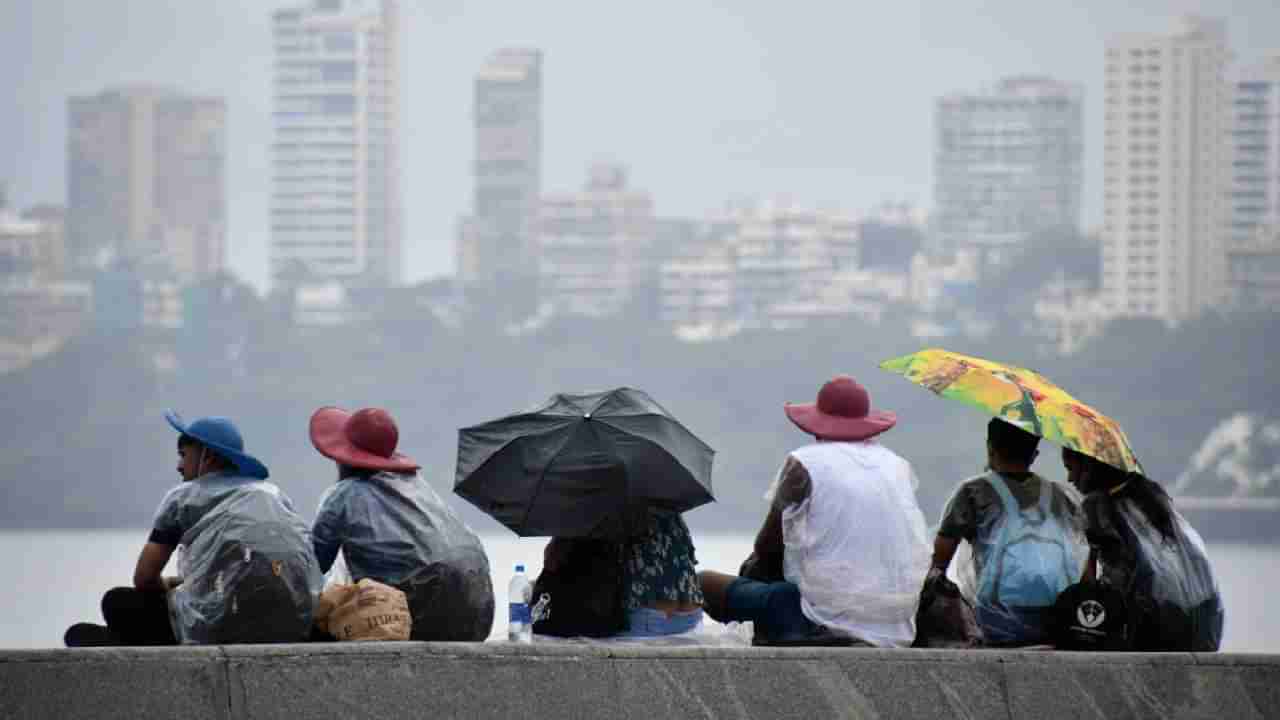 Maharashtra Weather Update : कुठे रिप रिप, तर कुठे मुसळधार; अवकाळी पावसाने महाराष्ट्र ओलचिंब...