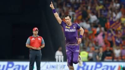 IPL 2024 Final, KKR vs SRH : पहिल्याच षटकात मिचेल स्टार्ककडून 24.75 कोटी रुपये वसूल, हेड भीतीने नॉन स्ट्राईकला