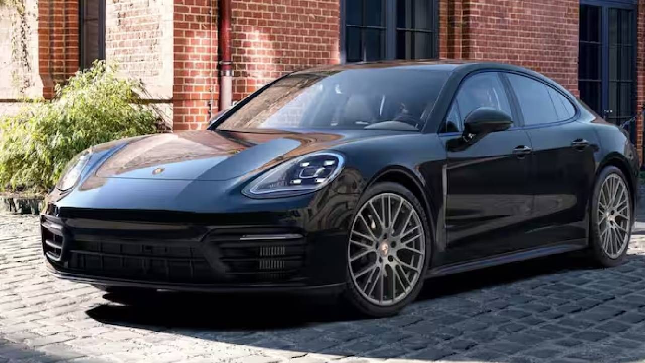 Porsche Panamera Platimun Edition पण भारतीय बाजारात आहे. या कारचा  टॉप-स्पीड 270 kmph आहे. ही कार 5.6 सेकंदात 0 ते 100 kmph चा वेग धरते. या कारची एक्स-शोरुम किंमत 1.72 कोटी रुपये आहे.