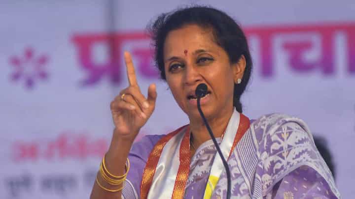 इतना तो हक्क बनता है बच्चों का... सुप्रिया सुळे यांचा कुणाला खोचक टोला? इतना तो हक्क बनता है बच्चों का... सुप्रिया सुळे यांचा कुणाला खोचक टोला?