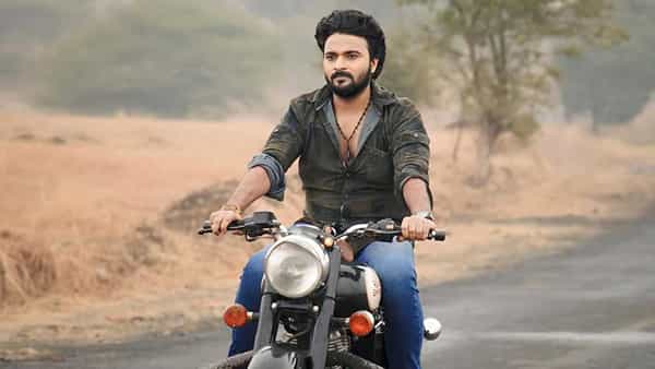 अभिनेता किरण गायकवाड याने मालिका आणि सिनेमांमध्ये काम केलं आहे. त्याच्या कामाचं सर्वत्र कौतुक होतं. किरणचं एका अभिनेत्रीसोबत नाव जोडलं जातं. ती किरणची सहकलाकार आहे.
