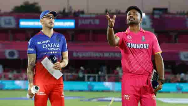 IPL Eliminator, RCB vs RR : राजस्थानने जिंकला नाणेफेकीचा कौल, संजू सॅमसन गोलंदाजी घेत म्हणाला...