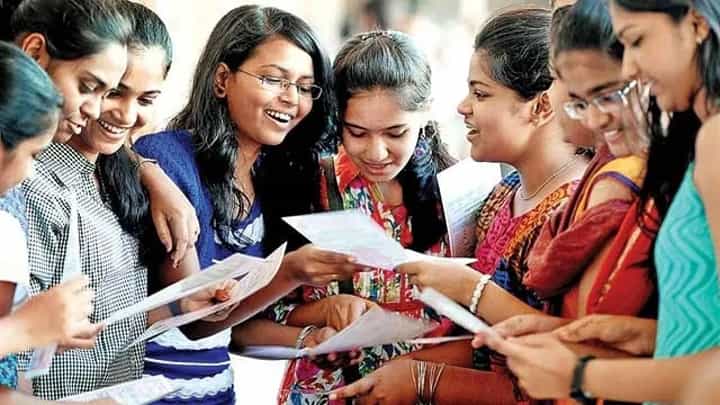 धाक धुक वाढली, 'या' दिवशी लागणार दहावीचा निकाल, वाचा सविस्तर धाक धुक वाढली, 'या' दिवशी लागणार दहावीचा निकाल, वाचा सविस्तर