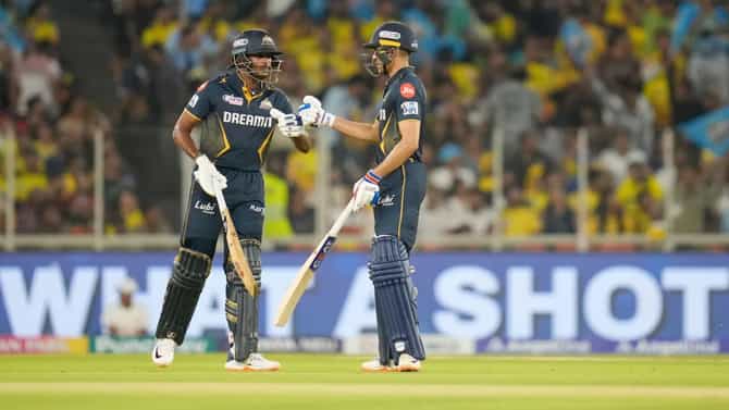 GT vs CSK : शुबमन गिल-साई सुदर्शन ओपनिंग जोडीचा शतकी तडाखा, चेन्नईसमोर 232 रन्सचं टार्गेट
