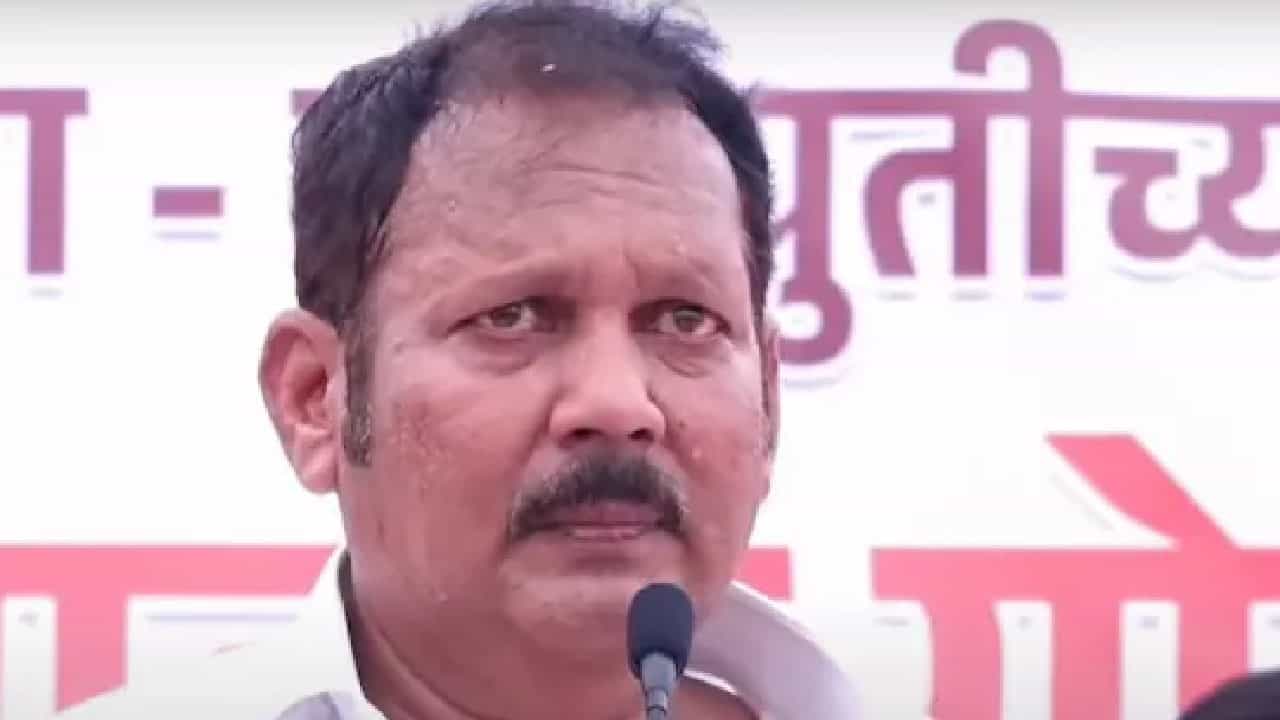 पंकजाला खासदार केलं नाही तर मी राजीनामा देऊन..., पंकजा मुंडेंच्या सभेत उदयनराजे भावूक