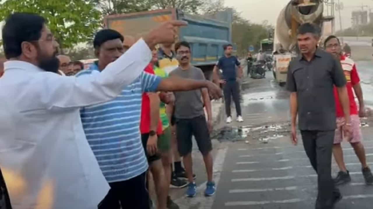 मुख्यमंत्र्यांनी पुन्हा दाखवली तत्परता; रस्त्यात अपघात, शिंदेंनी ताफा थांबवला अन्...